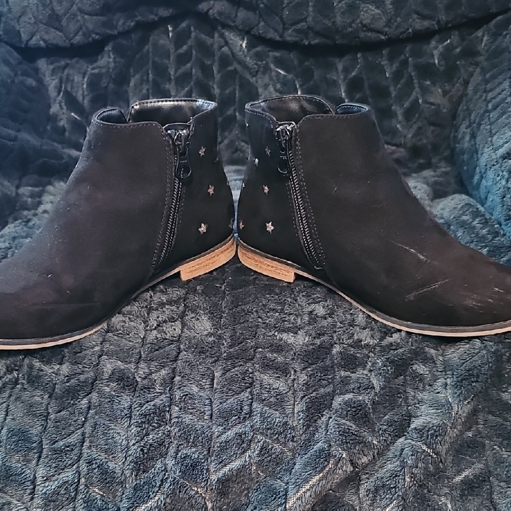 Black Ankle Boots with Star Details
